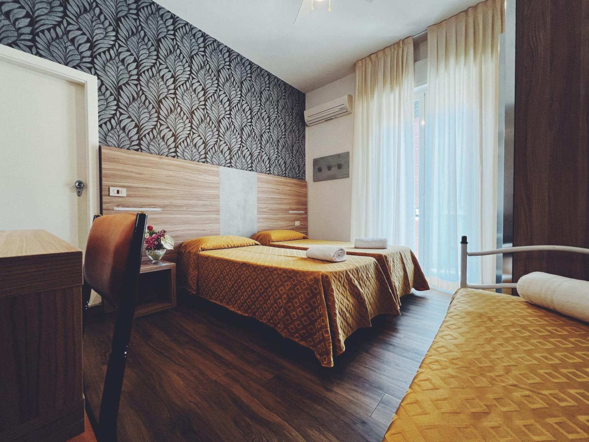 Hotel Ramona Ріміні Екстер'єр фото